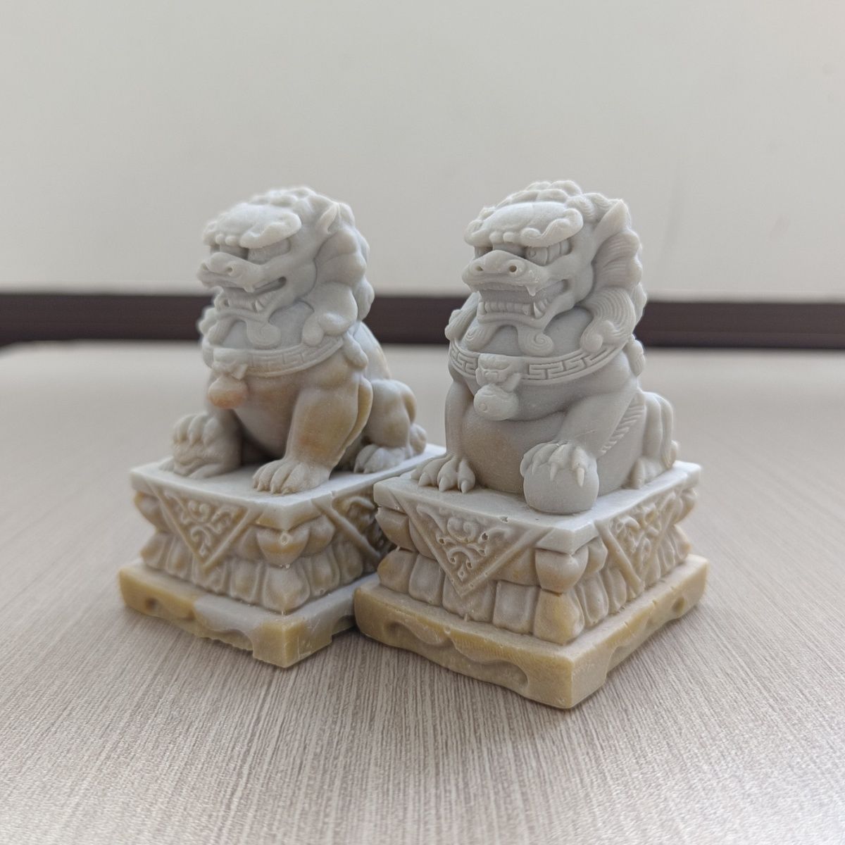 Stone carving, stone bluestone, small stone lion ornament, a pair of carving door gatekeepers, town house home courtyard feng shui stone lions