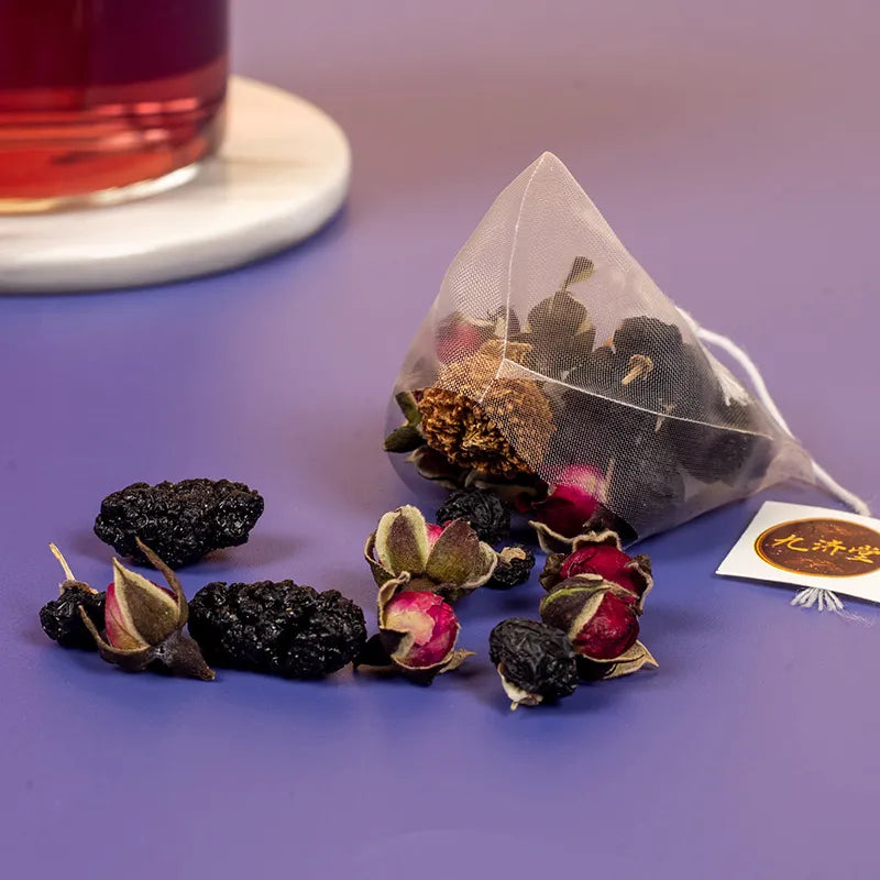Independent packaging of Rosa roxburghii, rose, black goji berry, dried mulberry, and Poria cocos tea for whitening, regulating Qi and blood, nourishing health, and maintaining beauty