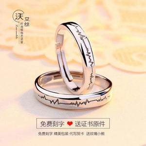 Silver couples against the ring, high -end custom Musan diamond