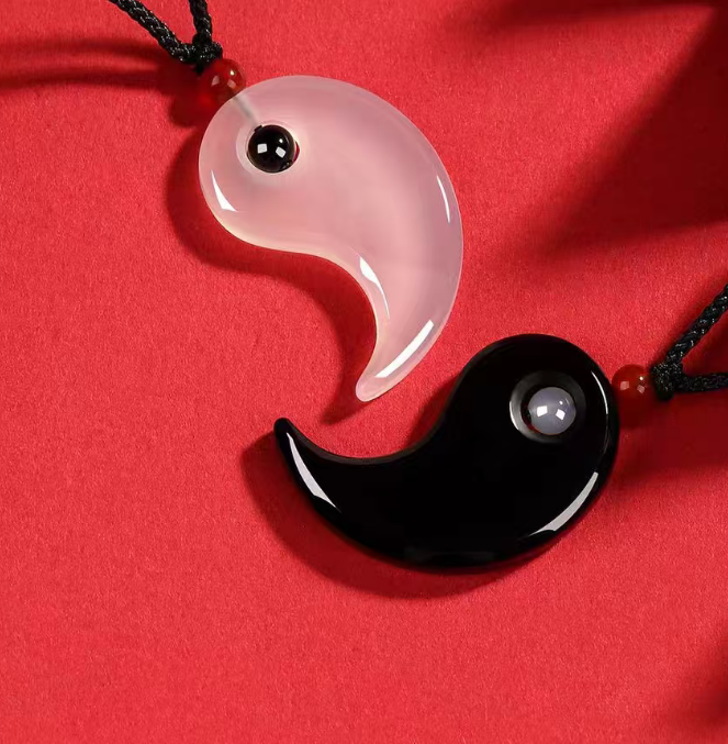 Tai Chi Yin Yang Fish Pendant Two Instruments Pisces Jade Pendant One and a Half Couple Necklace Agate Jade Peace Amulet