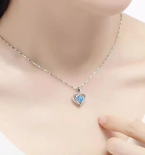 Beating heart necklace women's light luxury high-end Valentine's Day gift necklace for mom girlfriend girlfriend